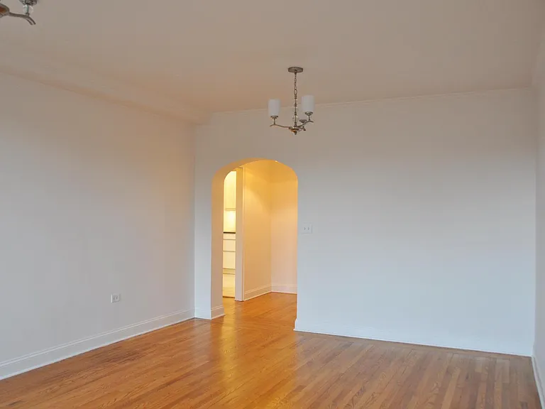 111 Larchmont Acres — Photo 6