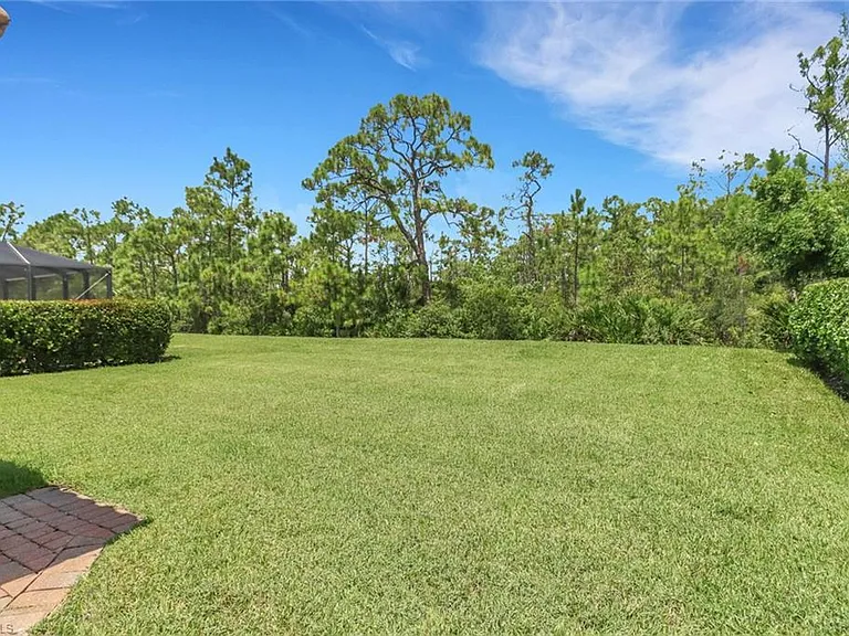 11295 Red Bluff Ln — Photo 33