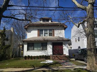 406 Buckingham Rd, Cedarhurst, NY 11516