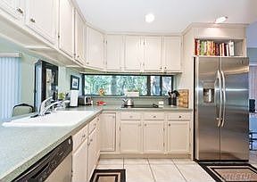 5th image of 15 Rose Ct