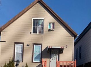 2438 S 5th Pl, Milwaukee, WI 53207