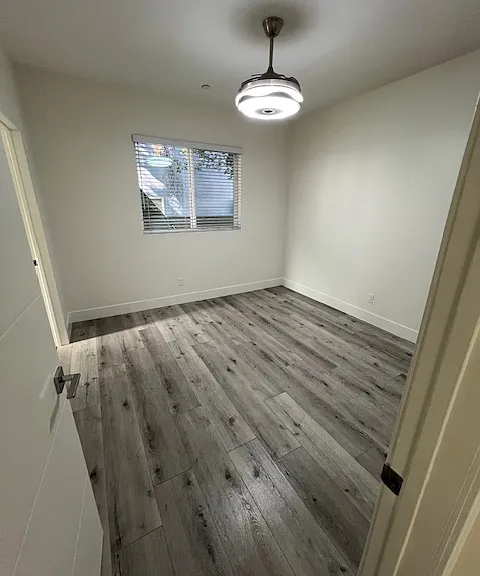14254 Erwin St — Photo 5
