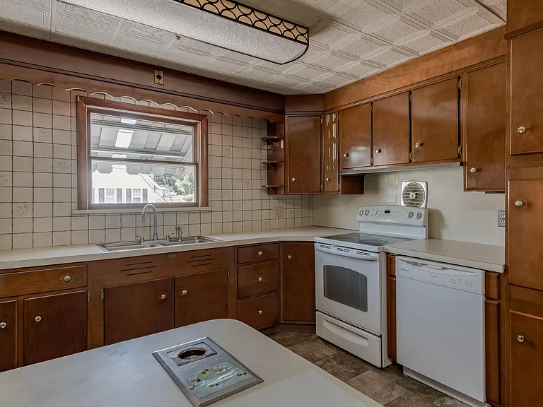 2 Miner St #2 — Photo 13