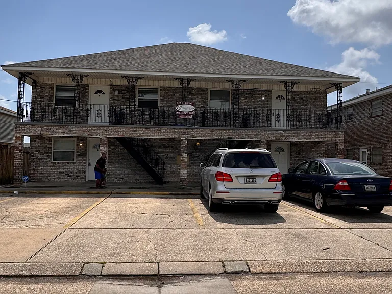 3221 Golden Dr #D — Photo 1