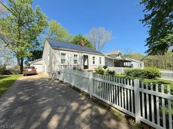 238 The Brooklands Ave, Akron, OH 44305