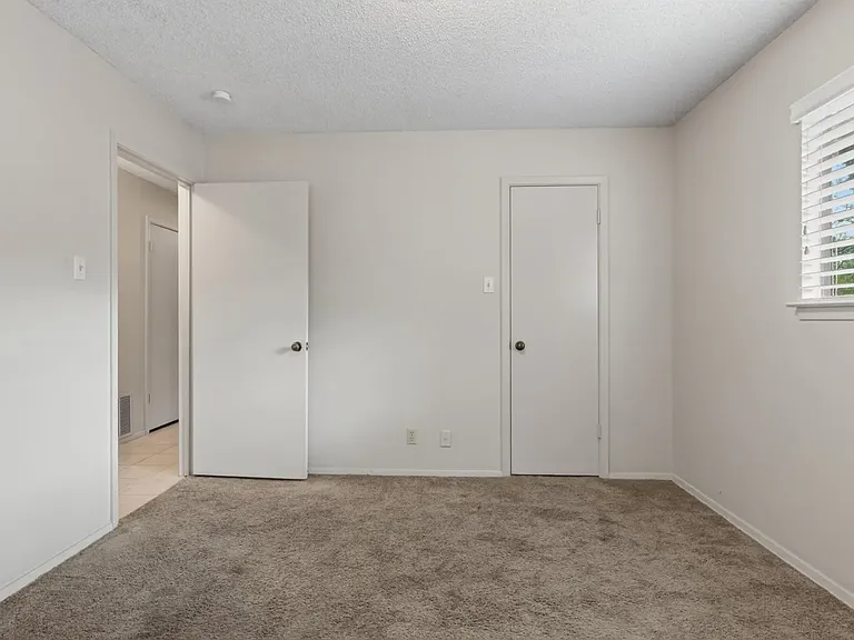 143 Forrest Trl — Photo 16