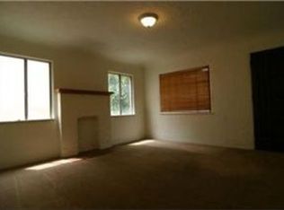 1120 7th St, Hermosa Beach, CA 90254