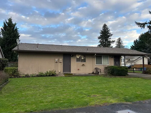 5555/5545 Gill St, 5555 SE Gill St, Milwaukie, OR 97267