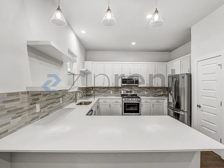 6406 Santos St #A — Photo 9