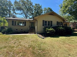 211 Grove Dr, Clemson, SC 29631