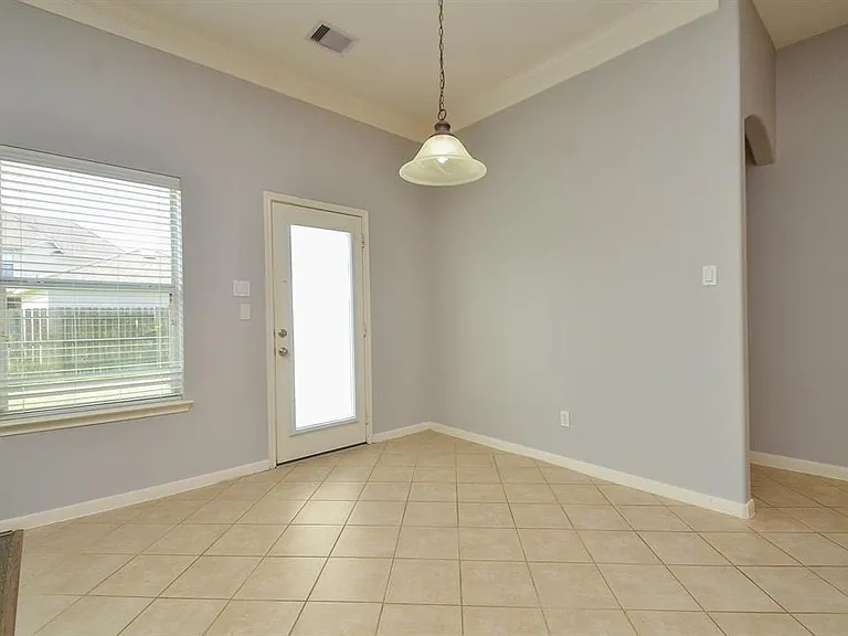 6726 Oakman Ln — Photo 15