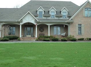 16750 Lucky Bell Ln, Chagrin Falls, OH 44023