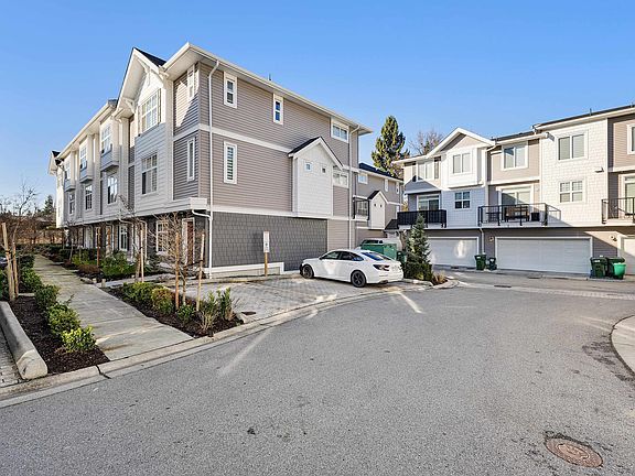 3rd image of 2033 McKenzie Rd #13