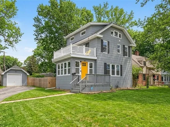 29 W Boulevard Pkwy, Rochester, NY 14612