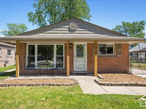 13328 Neely St, Gibraltar, MI 48173