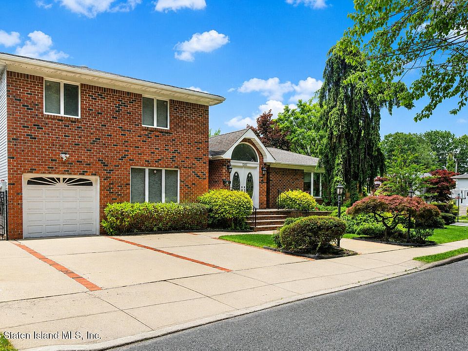 1st image of 1061 Woodhull Ave
