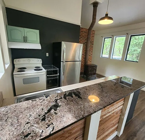 12896 Rices Crossing Rd #COTTAGE — Photo 6