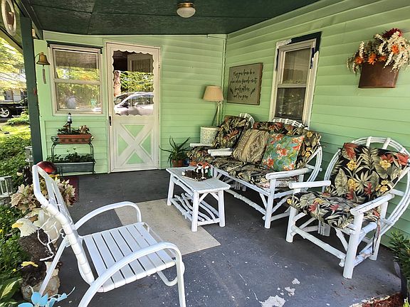 3rd image of 5061 Wedgewood Dr