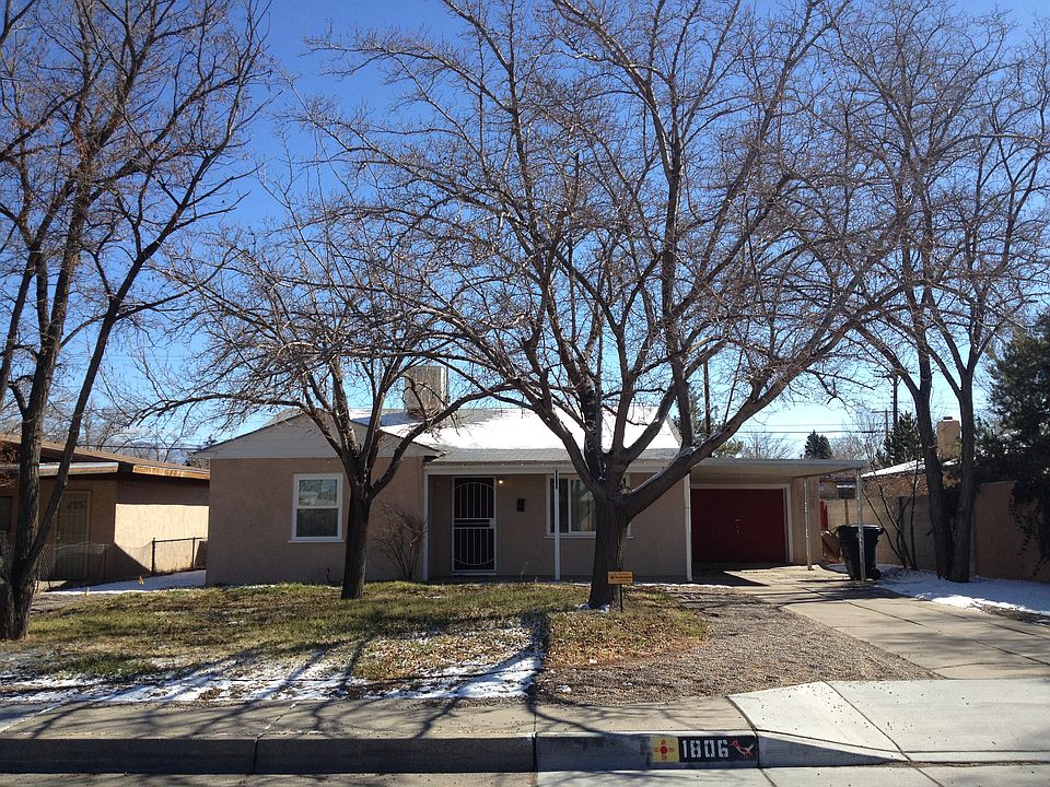 1st image of 1806 Palomas Dr NE