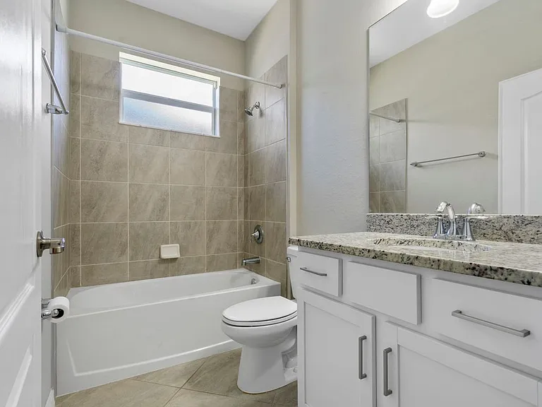 4264 Lemongrass Dr — Photo 10