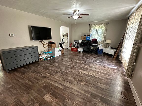 3rd image of 1144 County Road 19