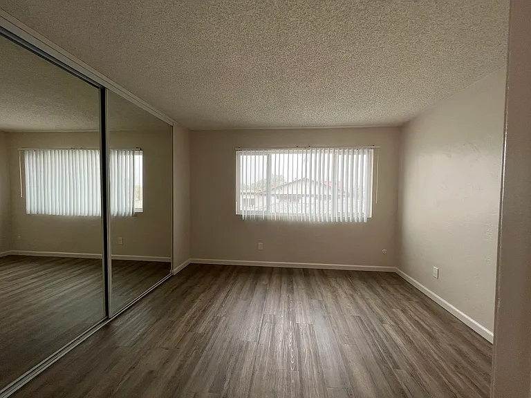 4811 Coronado Ave — Photo 15