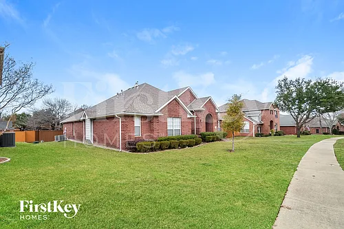 3921 Cloudcrest Dr Photo 1