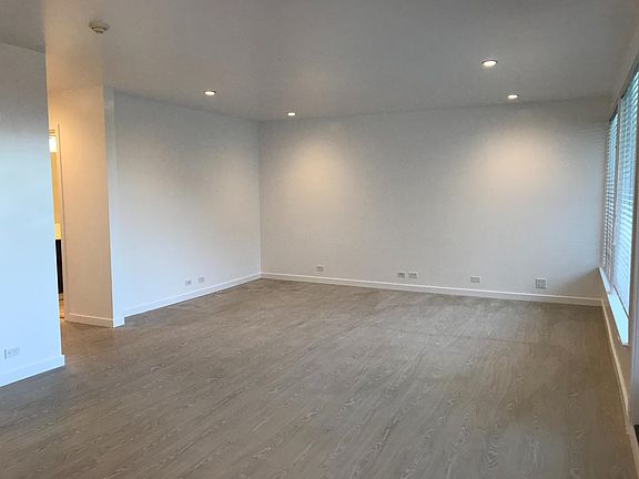 2nd image of 77 Bulkley Ave APT 18