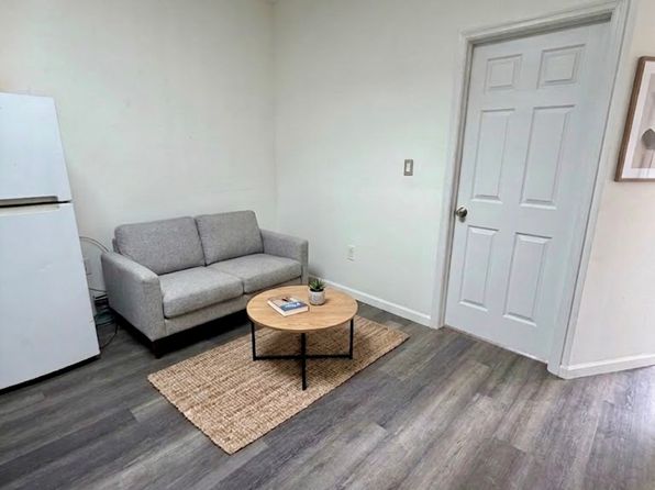 1303 Shakespeare Ave Floor 3