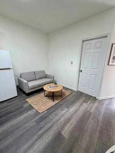 1303 Shakespeare Ave #3 Photo 1