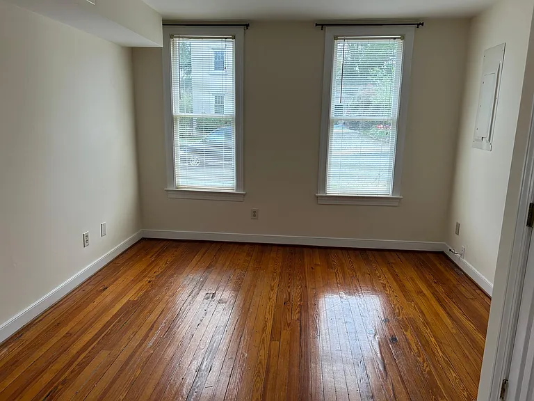505 Hawke St #1 — Photo 5