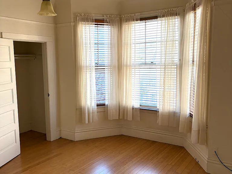 3415 22nd St #10 — Photo 1