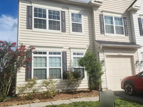 314 Prestwick Ln, Stephens City, VA 22655