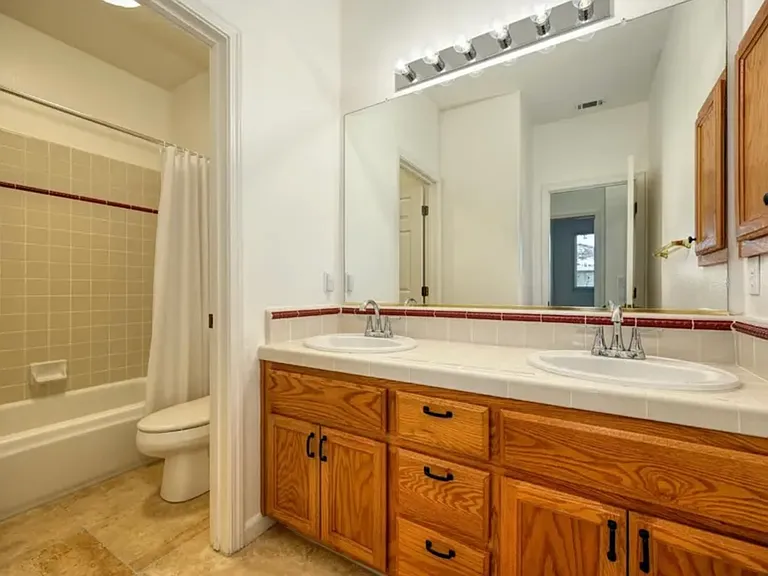 1665 Halifax Way — Photo 47