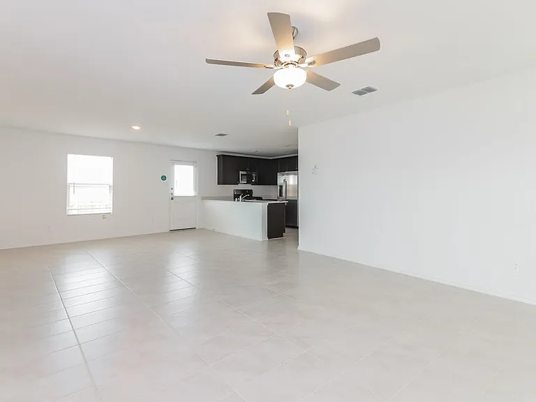 1536 Highbridge Blvd — Photo 4