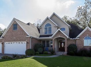 1114 29th Ave, Silvis, IL 61282