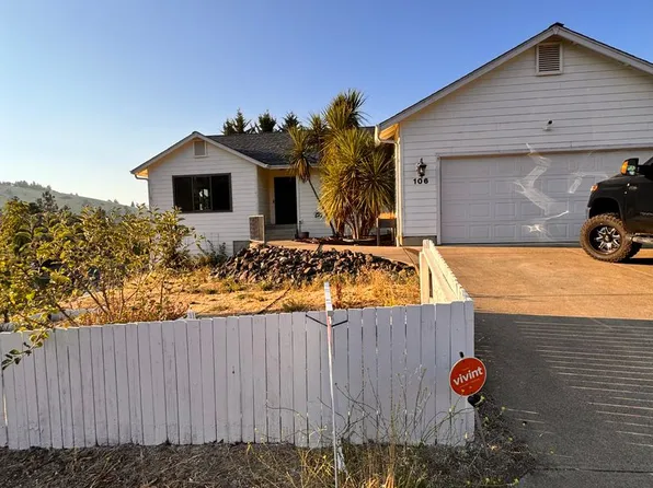 106 Umpqua View Dr, Roseburg, OR 97471