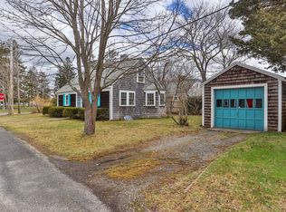 16 Oak St, Barnstable, MA 02630