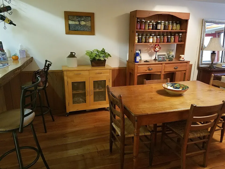 1 bed, 1000 sqft, $1,200 — Photo 2