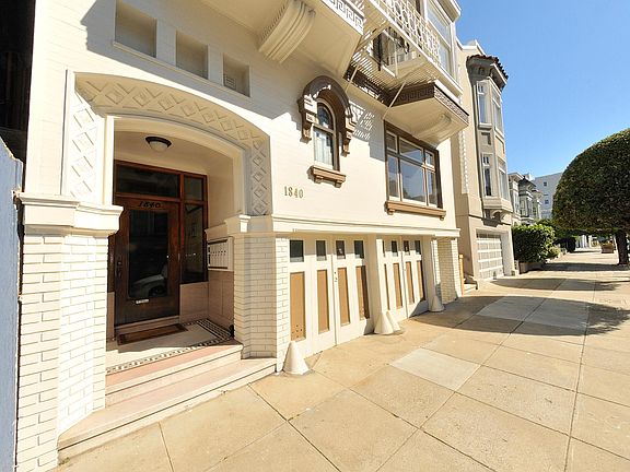3rd image of 1840 Green St APT 4