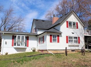 N72W14418 Good Hope Rd, Menomonee Falls, WI 53051