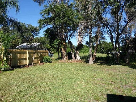 4th image of 11628 Oval Dr W