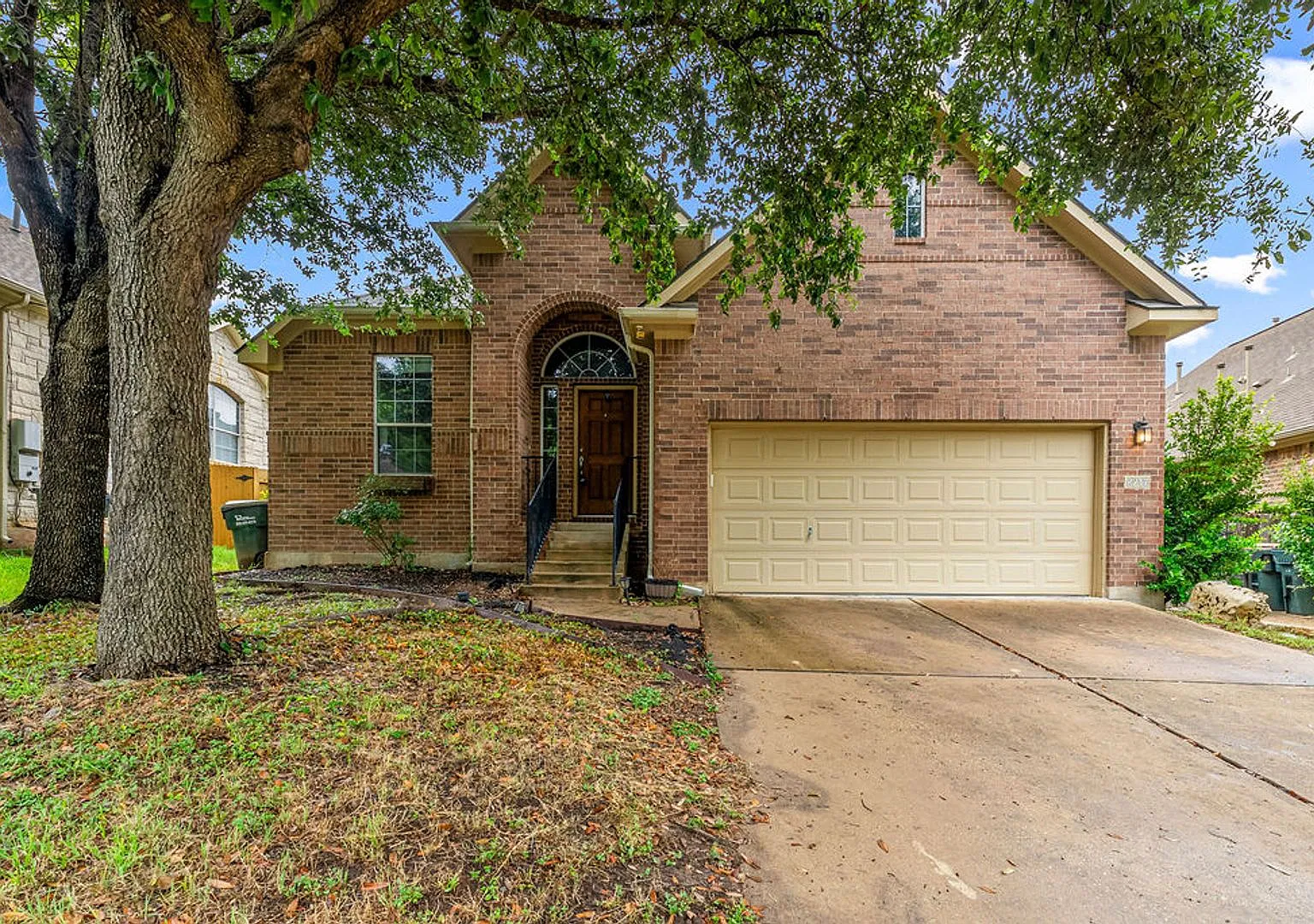 Beautiful 3 bedroom, 2 bathroom home in Northwest Austin — Photo 2