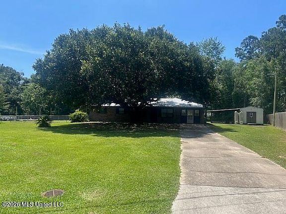 4th image of 12202 Tiffany Ln