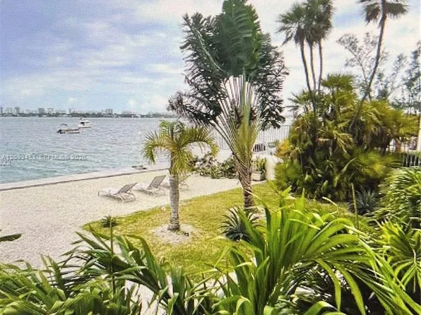 7545 E Treasure Dr, North Bay Village, FL
