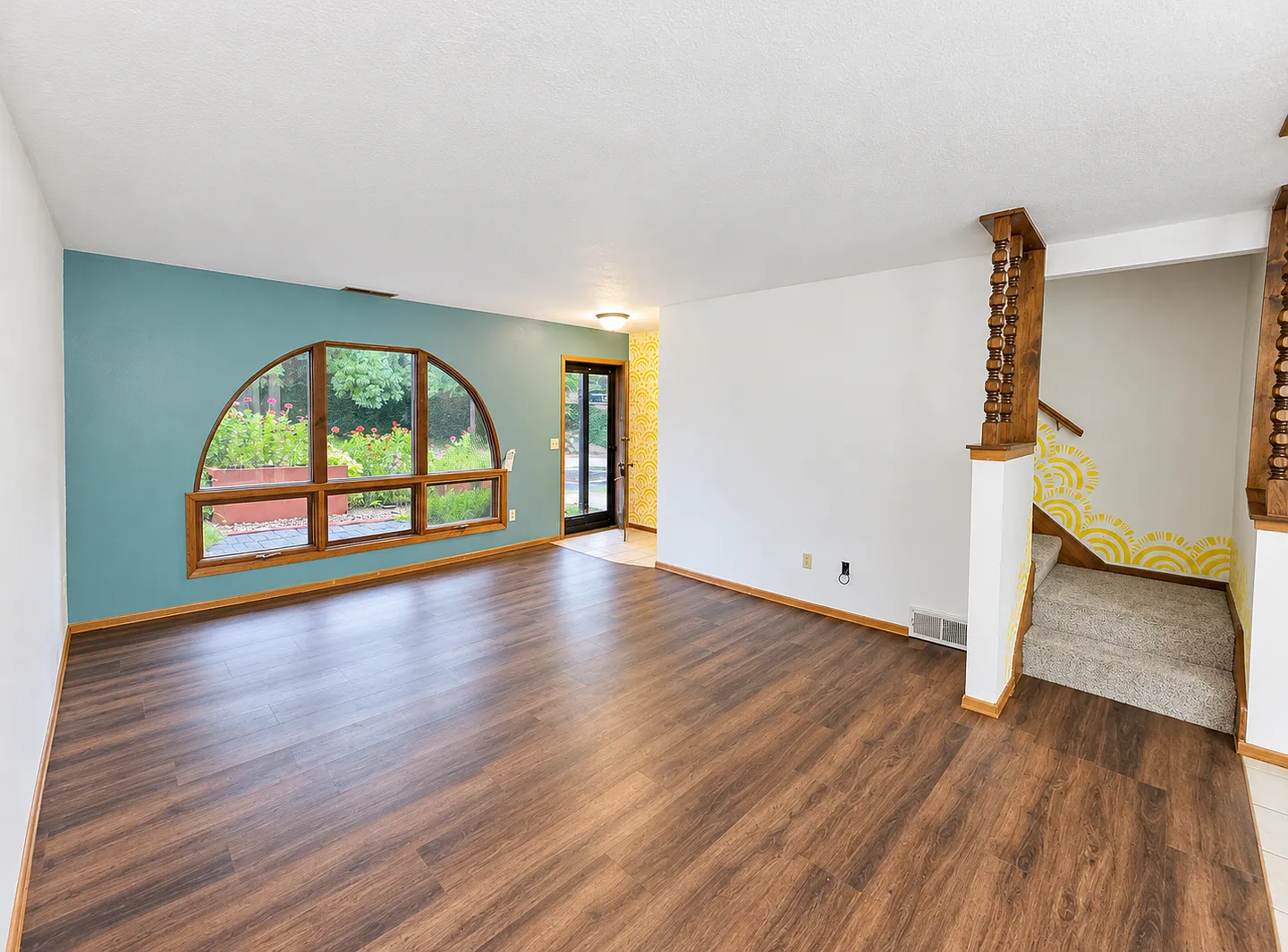 Spacious & Inviting Conquistador Townhome in East Sioux Falls — Photo 2