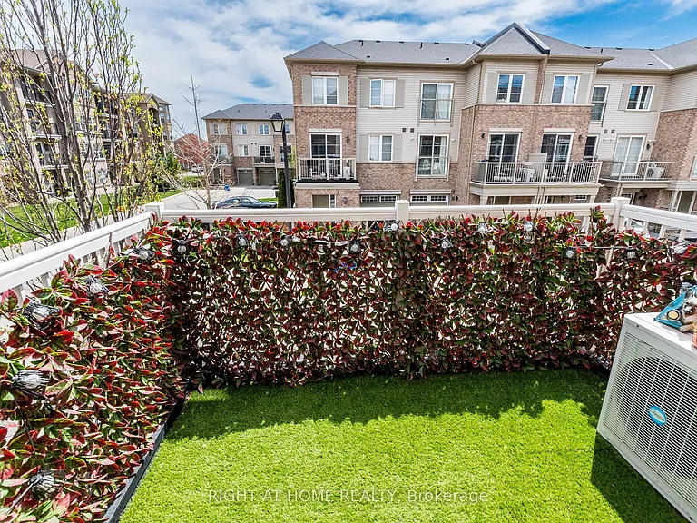 165 Hampshire Way #61 — Photo 38