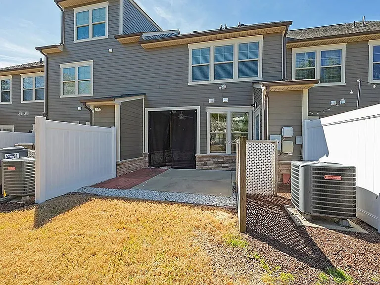 17458 Memorial Tournament Dr — Photo 32