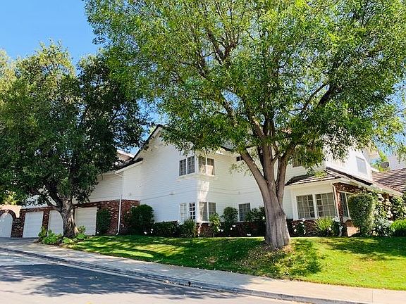 3rd image of 4542 Westchester Dr