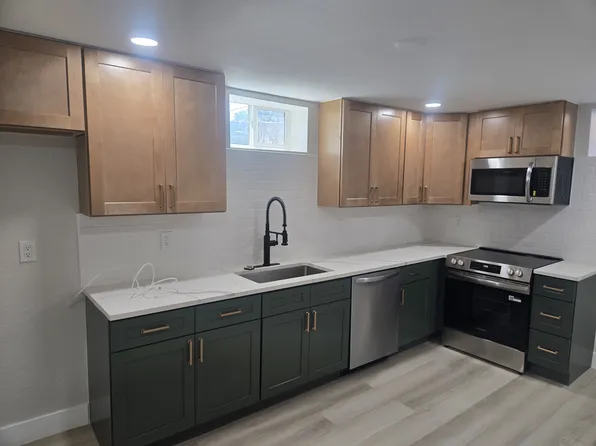 6139 E 33rd Ave #2, Denver, CO 80207